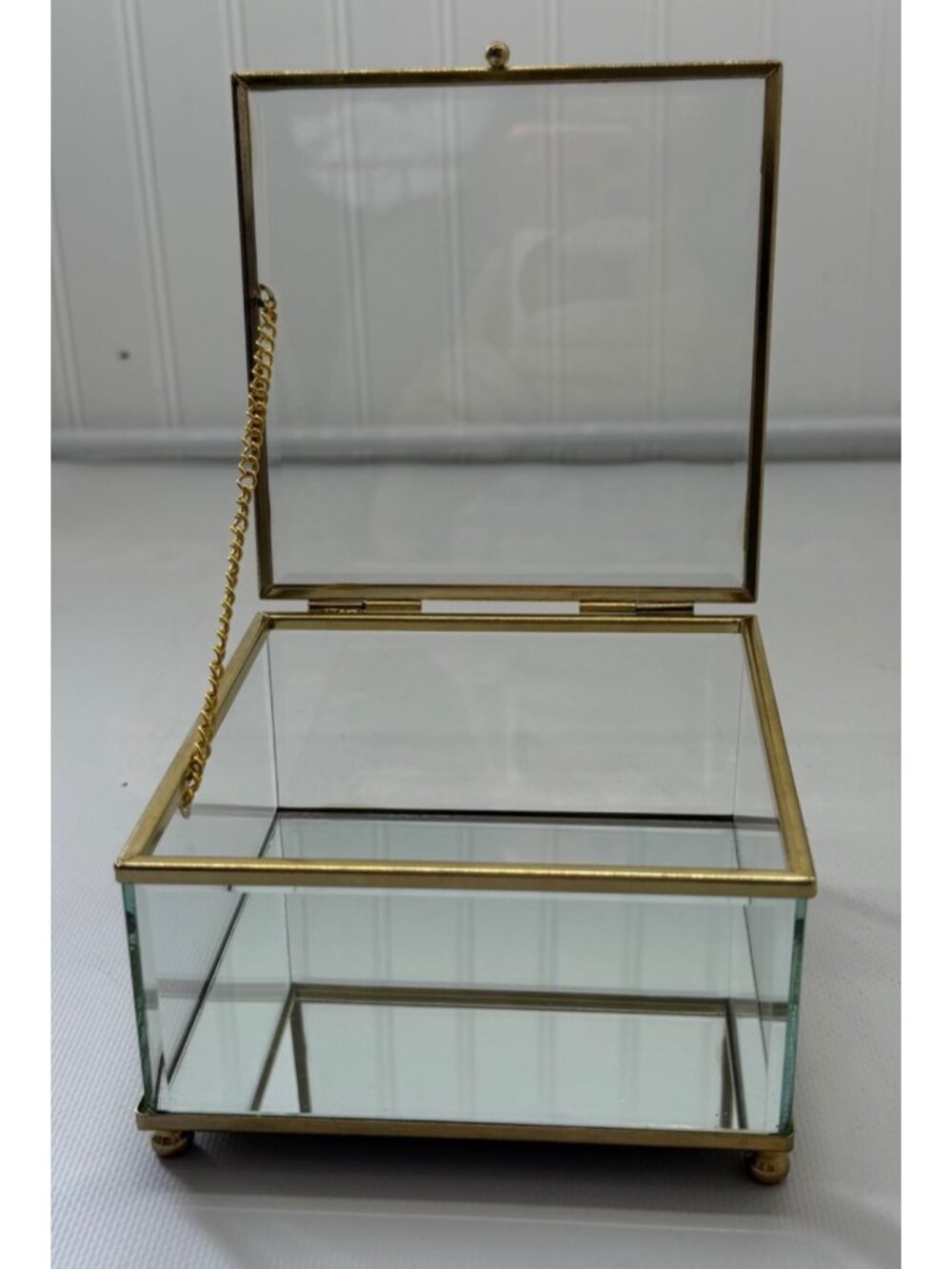 Brass Beveled Glass Jewelry Trinket Box Mirrored Bottom Chain Lid Footed